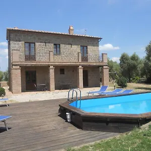 https://agriturismo-tenuta-roccaccia.it-tuscanyhotel.com